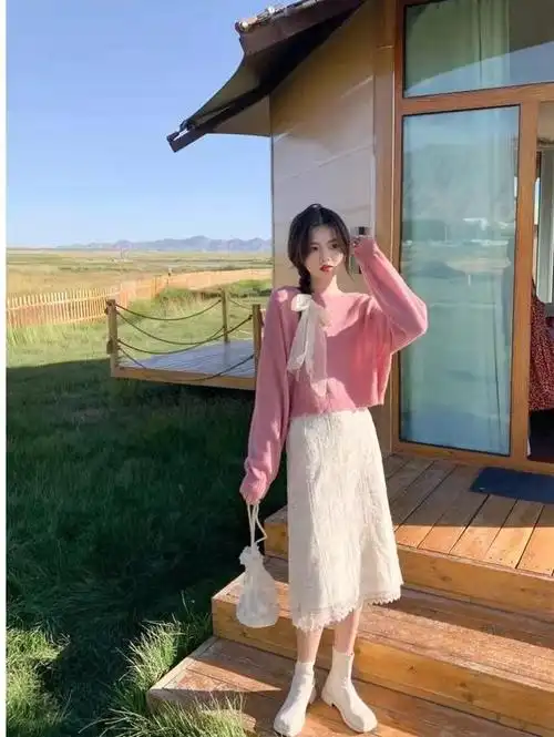 温柔风裙装穿搭,优雅知性又简约大方,学会这样穿秒变时髦女神