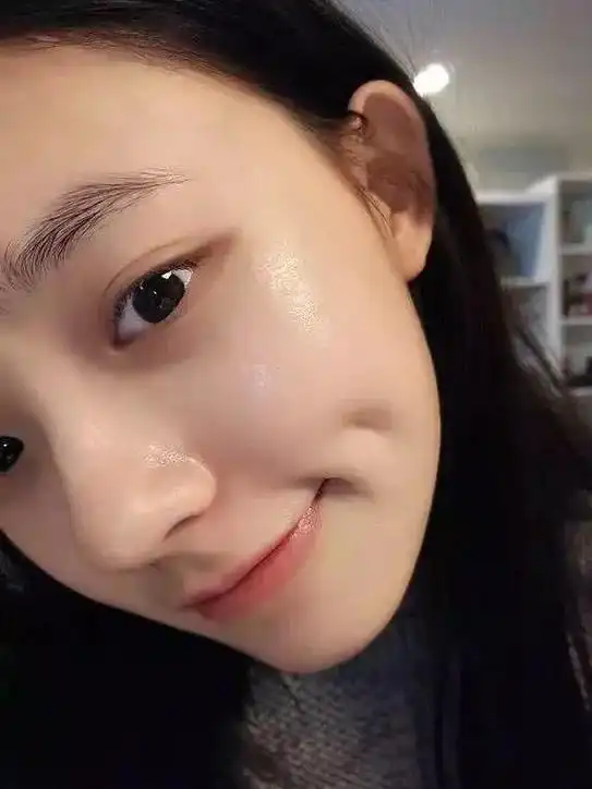 女人40岁后保持这4个好习惯能让脸部皮肤光滑细腻显气质