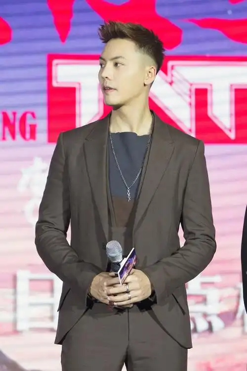 陈伟霆《下一站传奇》发布会自曝爱吃香蕉 竟是因为粉丝?