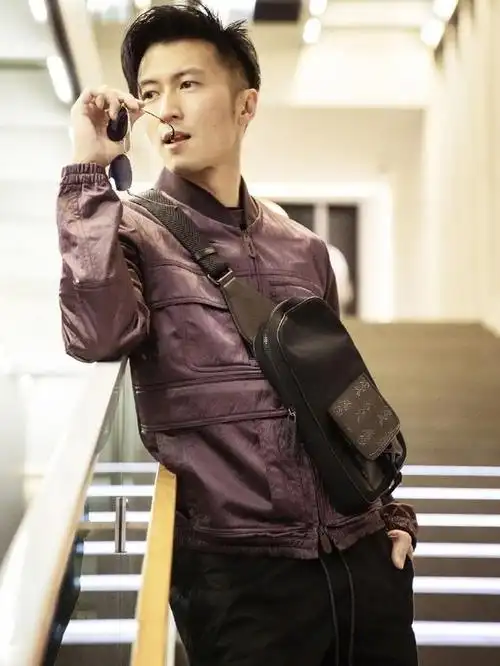 谢霆锋参加杰尼亚时装周,帅回20岁!