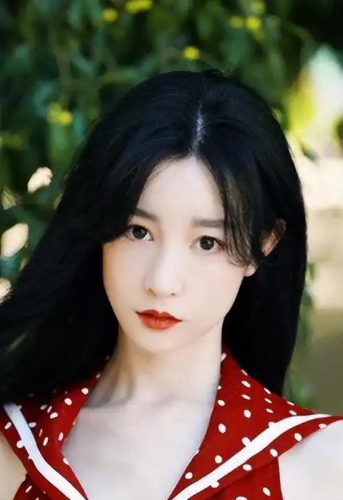 金晨12年前原来长这样天庭饱满地阁方圆和现在完全不像一人