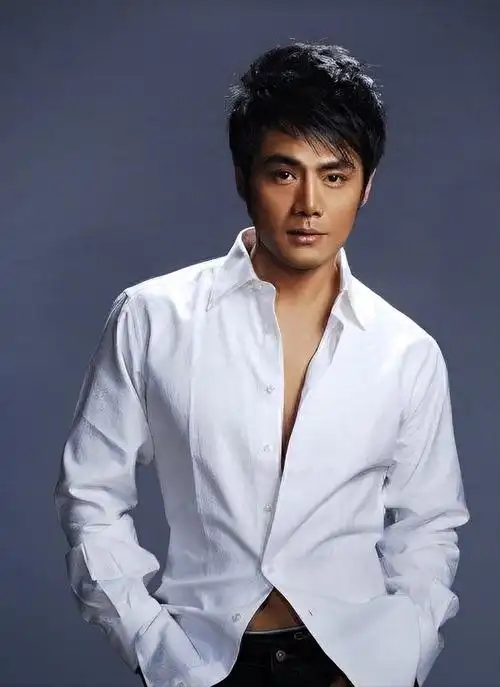 回顾那个承诺说成名后绝不抛弃患难妻的邵兵履行承诺了吗