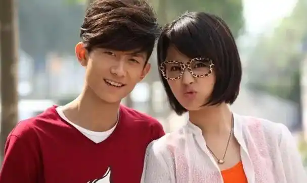 杨紫张一山一辈子的好朋友,青梅竹马的两人宛如姐弟,好羡慕!