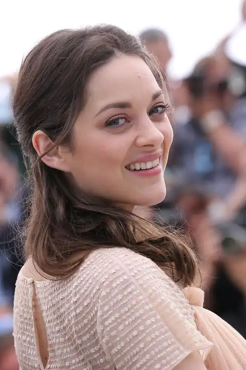 p>玛丽昂·歌迪亚(marion cotillard),1975年9月30日出生于法国巴黎