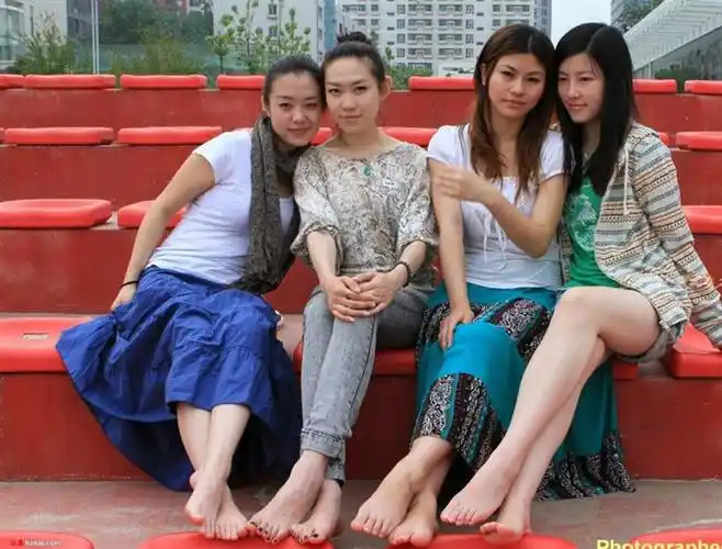 一群花姑娘 - 全身作品/裸足大本营 - 美在中国