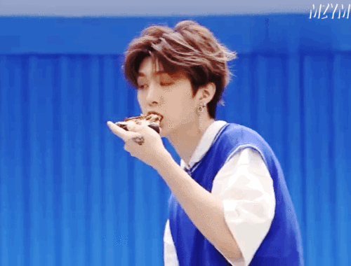 范丞丞动图 - 堆糖,美图壁纸兴趣社区