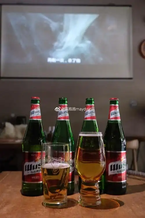 作伴~520的日子,单身狗的快乐,就是有朋友们一起看看电影,喝喝啤酒呀!