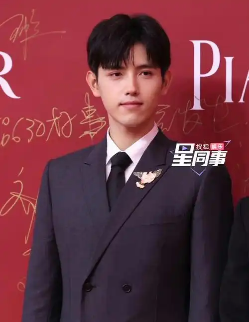 沈腾 朱一龙 易烊千玺 王源 吴磊 陈飞宇 胡歌 谢霆锋 胡先煦 朱亚文