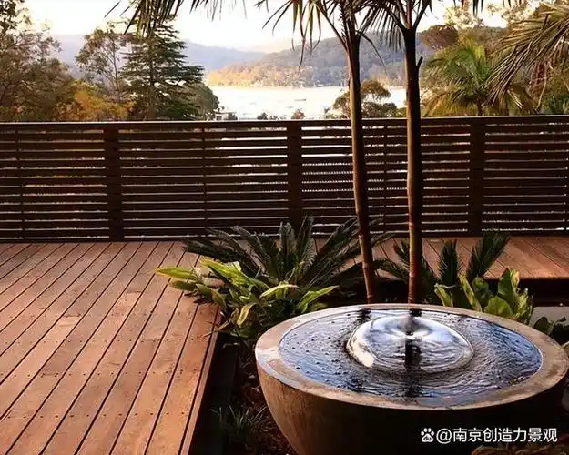 小庭院最适合的水景——涌泉,精致有趣,活泼灵动
