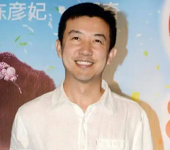 爆出与鄢颇离婚真相,难怪李小冉也被抛弃_孙东海_成就_事业