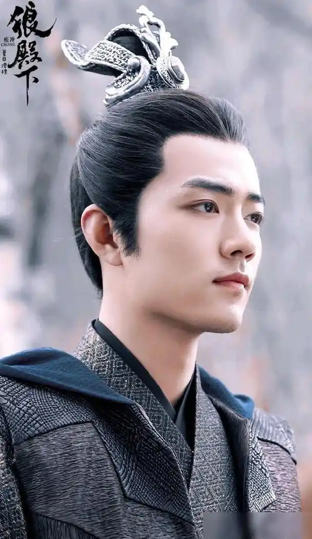 肖战获得了2020年电视剧大赏十大人气明星中top1断层胜出