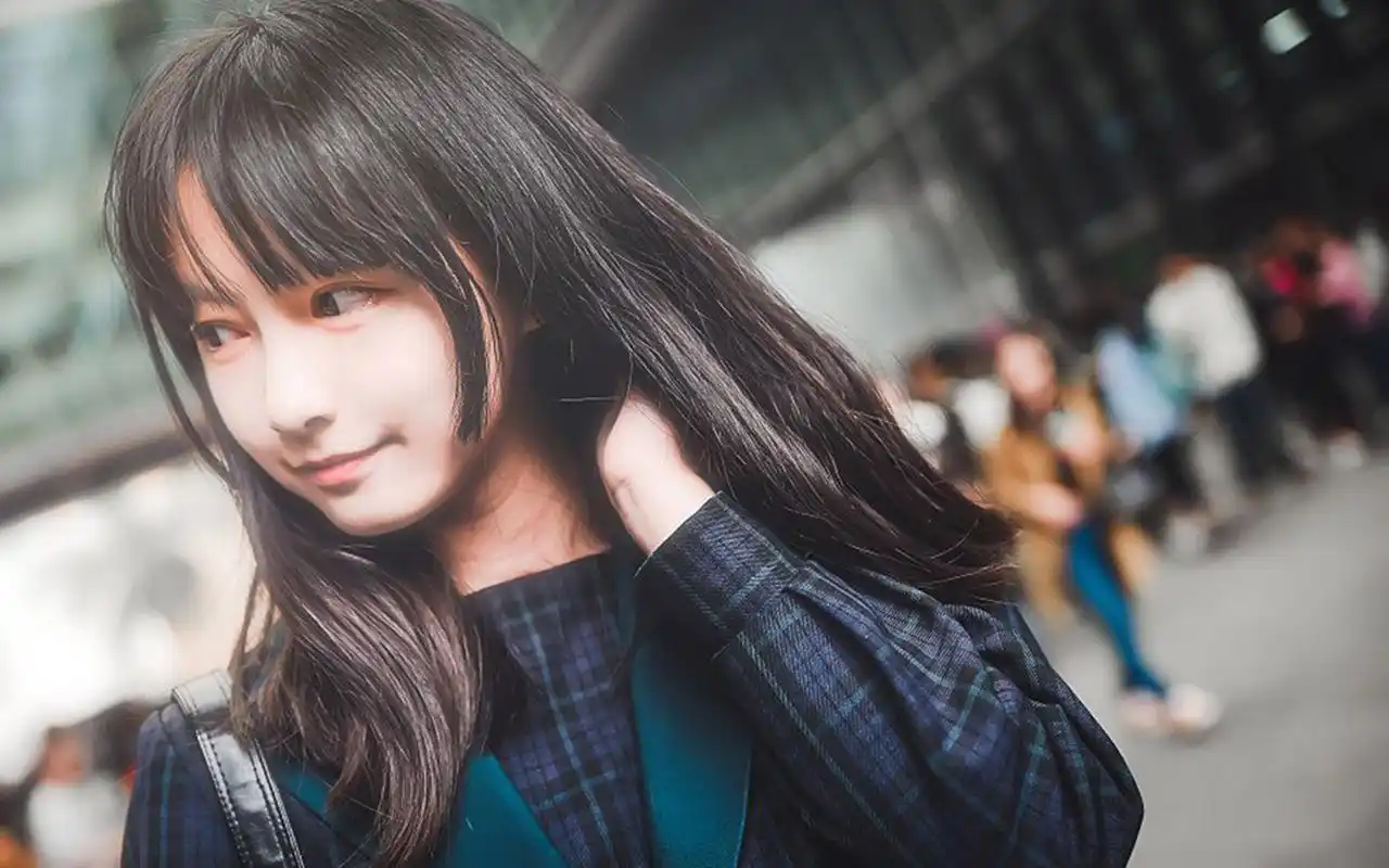 可爱萌妹子水手服清爽写真桌面壁纸