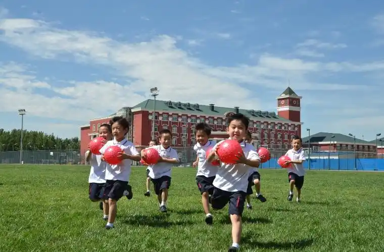 北京爱迪国际学校家庭教育分享,在生活小事上体贴孩子