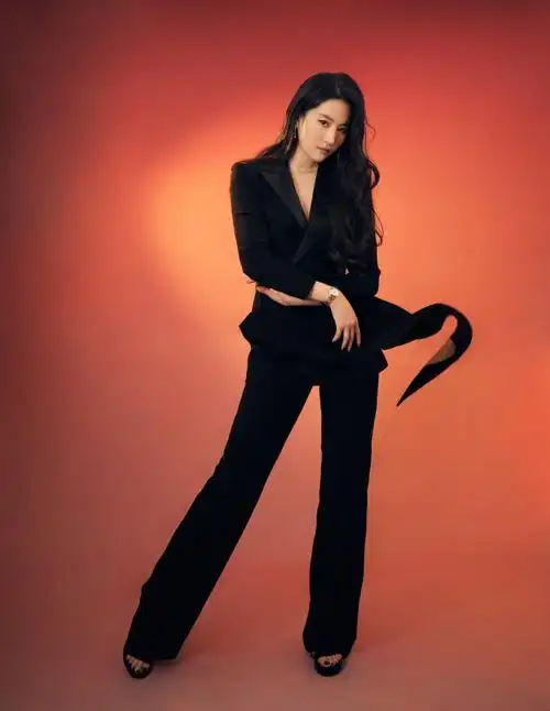 发光吧小美人##刘亦菲初雪西装杀