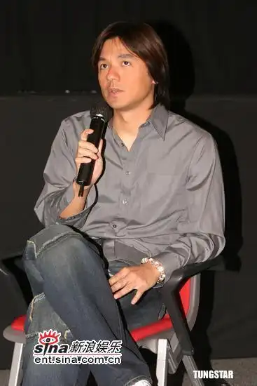 在"观赏座谈系列 会晤冯德伦"座谈会中,播放了其执导的《大佬爱美丽》