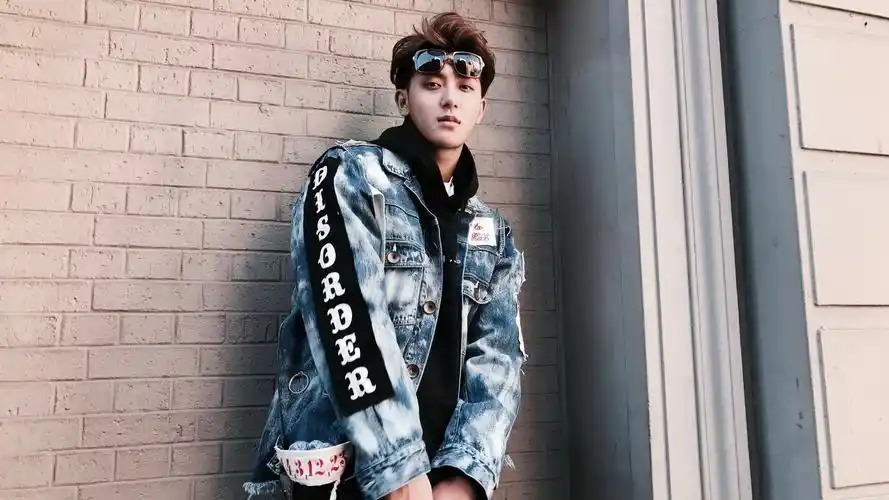 黄子韬明星明星风尚壁纸1