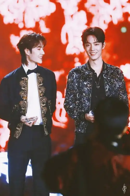 博君一肖肖战王一博星光大赏