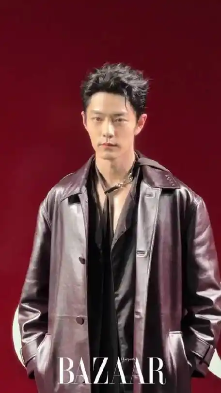 芭莎拍的肖战#    泰国芭莎拍的肖战96近距离感受战哥的帅气  肖战