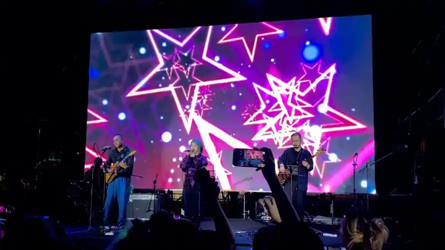 音乐节嗨翻和朋友们一起766点夜宵吧