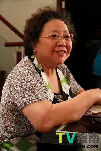 夫妻那些事演员表-唐母扮演者李明珠-电视指南