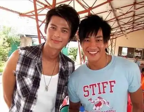 何润东演主角总是碰到大帅哥男配硬是被比成了古装丑男