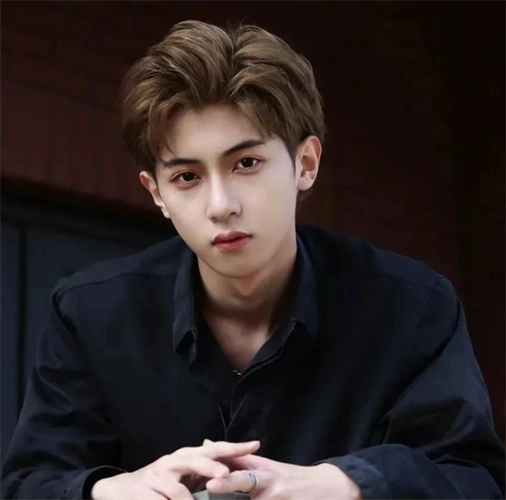 35岁以下男生短发 帅气小奶狗发型_男士短发 - 美发站