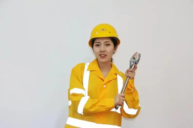 别催了铁路大厂女孩slay全场