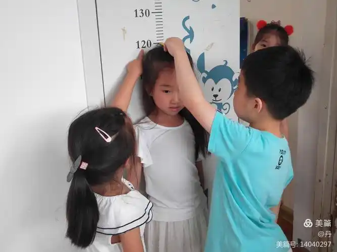 我爱幼儿园––测量身高 感受成长的快乐