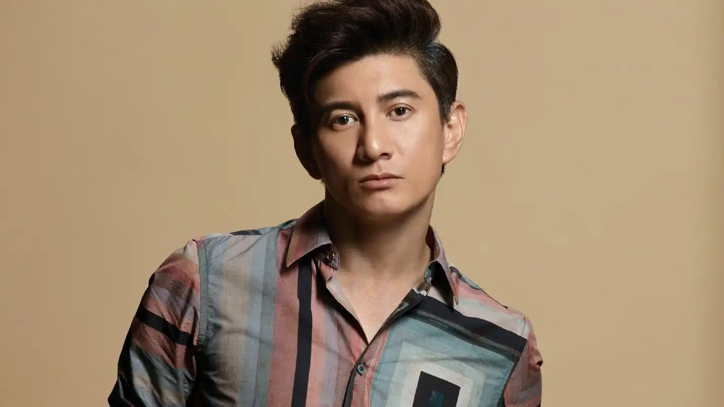 港台明星吴奇隆明星风尚壁纸