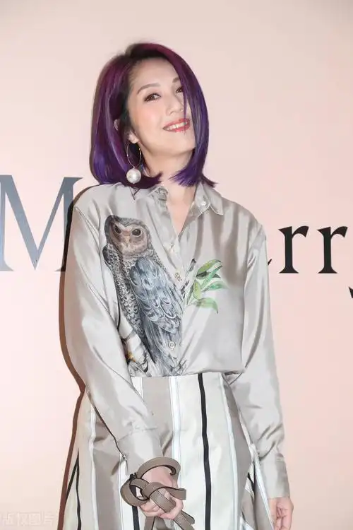 杨千嬅容光焕发真的变美了