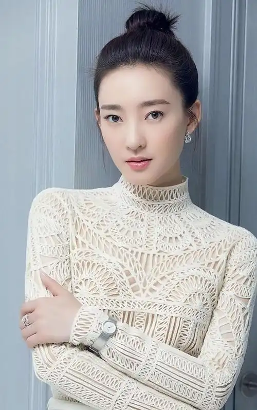 王丽坤高清冷艳美照惊艳迷人