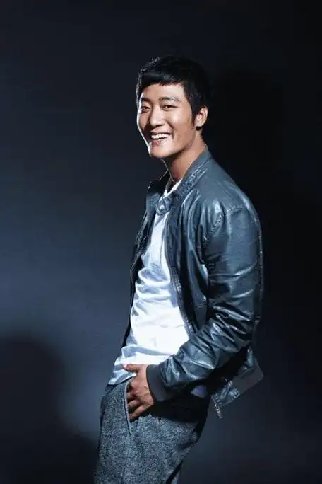 行者人物关系,罗坤人物角色的最后结局以及演员常荻最新动态等内容