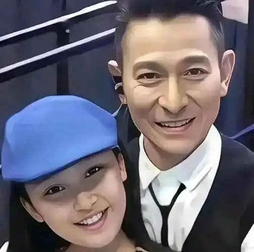 华仔,这个名字依旧能让人们的心弦震颤,他依旧是我们心中的那个刘德华