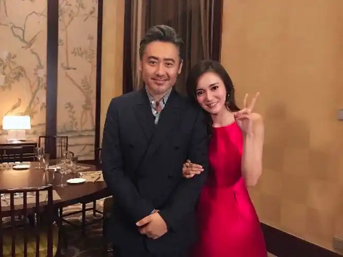 吴秀波探班陈昱霖视频曝光,六年前的两人可曾想到如今的结果