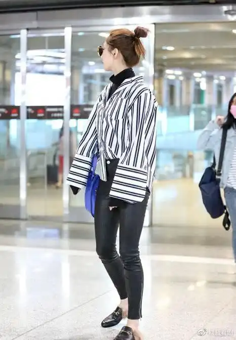 有一种"任性"叫江疏影穿西裤,为了突出少女感,就故意显腰粗?