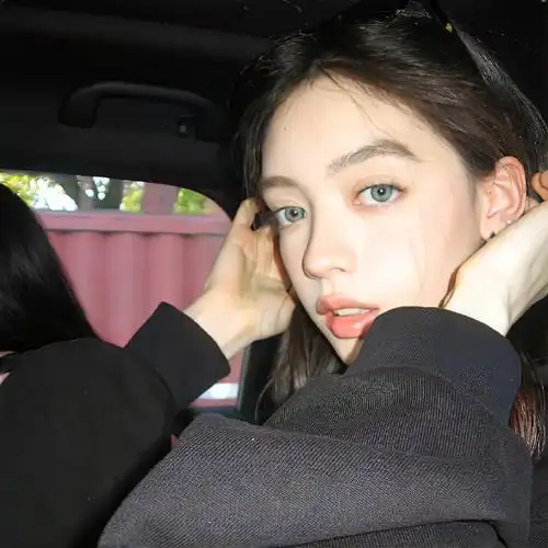 复古感323032333635女生头像来啦!