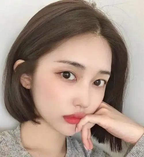 2022短发最新发型女女生最流行的发型之一
