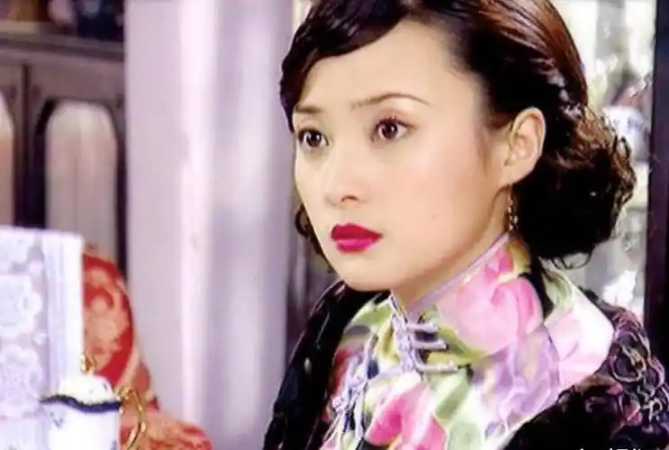 45岁蒋勤勤再演女主戏,曾被琼瑶盛赞,现合作于正被指造型太丑_中年