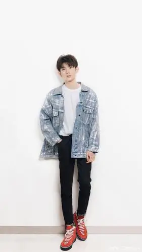 爱笑的刚哥他来了,王源的那些夏日穿搭