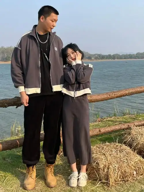 150188小济州路上看到一对身高差情侣