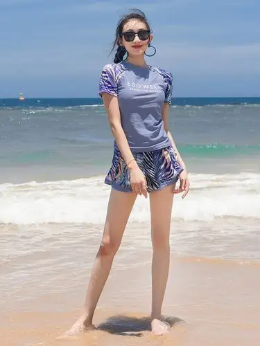 少女泳衣女夏新款三件件套温泉显瘦运动分体分体泳衣