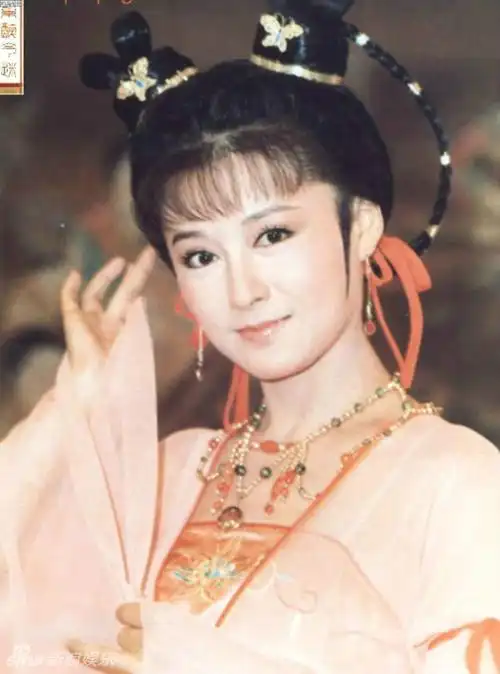 潘迎紫年近70仍似少女潘迎紫珍贵旧照片图