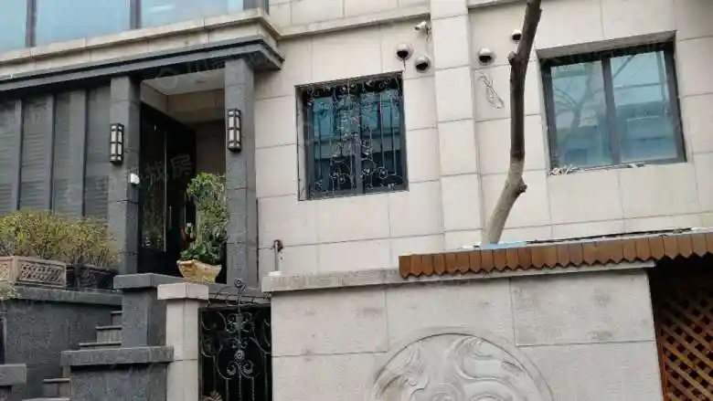 锦绣江南五期(别墅) 5室3厅 45000元