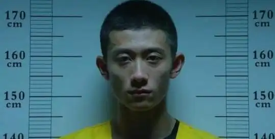 明星电影中进监狱测量身高不小心暴露了真实身高,看有几人在撒谎_网易