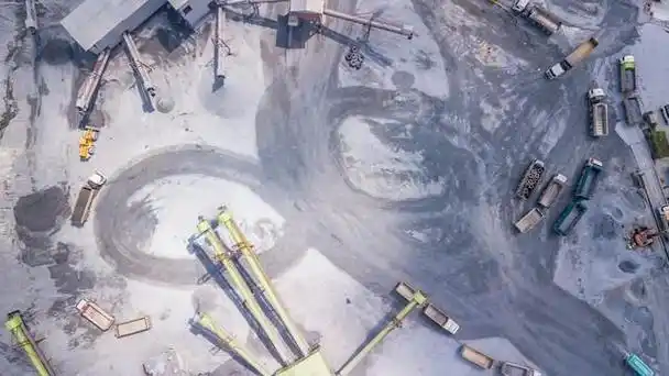 翡翠细腻是什么意思(翡翠的细糯是什么样的)  第2张