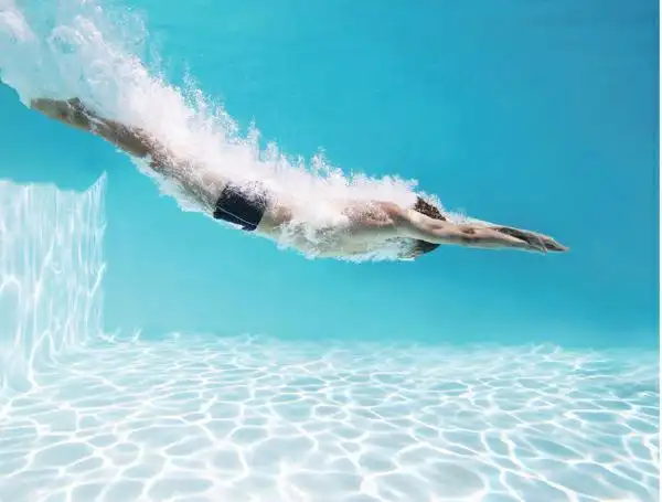 跳水致残引出的天价索赔案