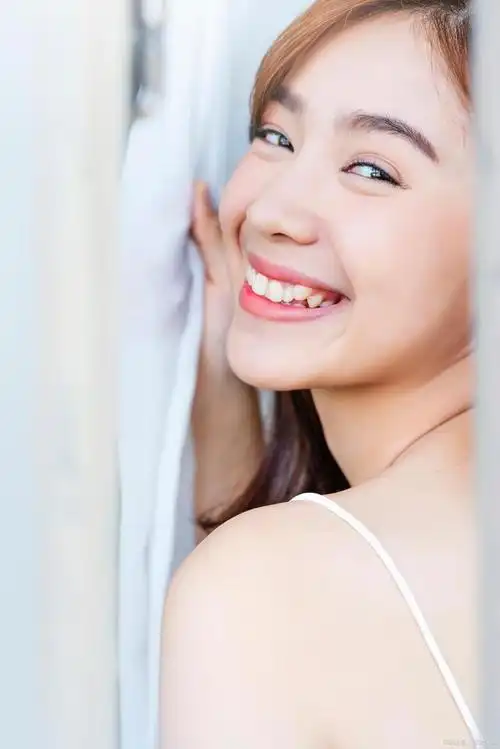 女人有虎牙的面相命运怎么样