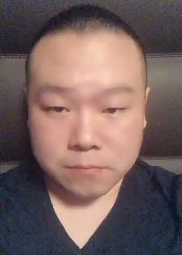 岳云鹏晒对比照直呼不想美颜了,网友调侃:你很美根本不需要