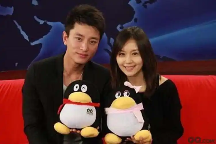 有爆料称,王子文和贾乃亮曾经有一段感情,那么两人为什么分手呢?