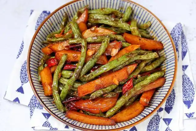 比肉还香的家常素菜小炒,鲜美入味尤为下饭,老公吃一次就上瘾了